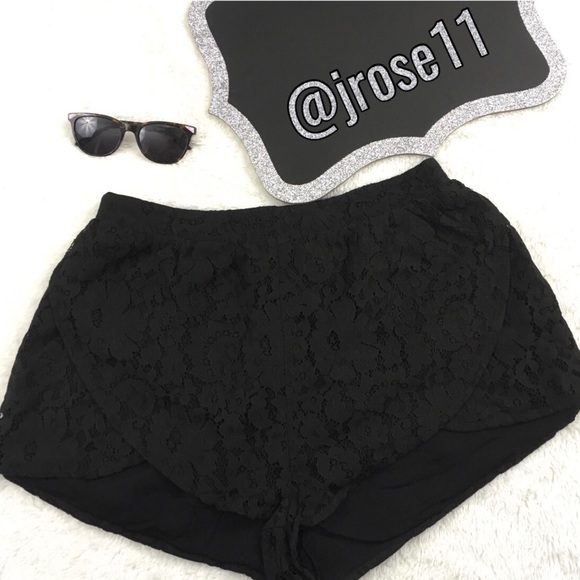 MINKPINK Pants - Black lace Mink Pink Shorts tulip front hem